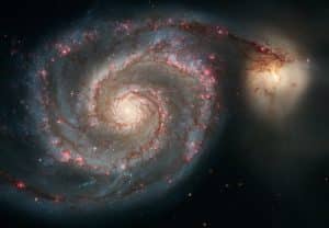 Galaxie du Tourbillon M51 photographiée par le télescope spatial Hubble (NASA/ESA), illustration du résultat d'un traitement LRGB