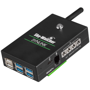Sky-Watcher SynLink Universal — vue du boîtier et des connexions USB